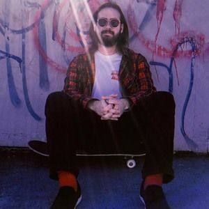 Meet your Posher, Nowell